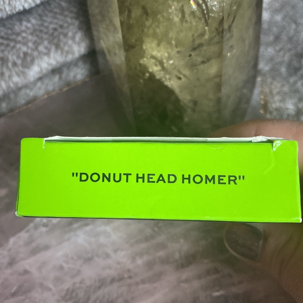 Revolution Donut Head Homer Makeup Sponge - Picture 3 of 3